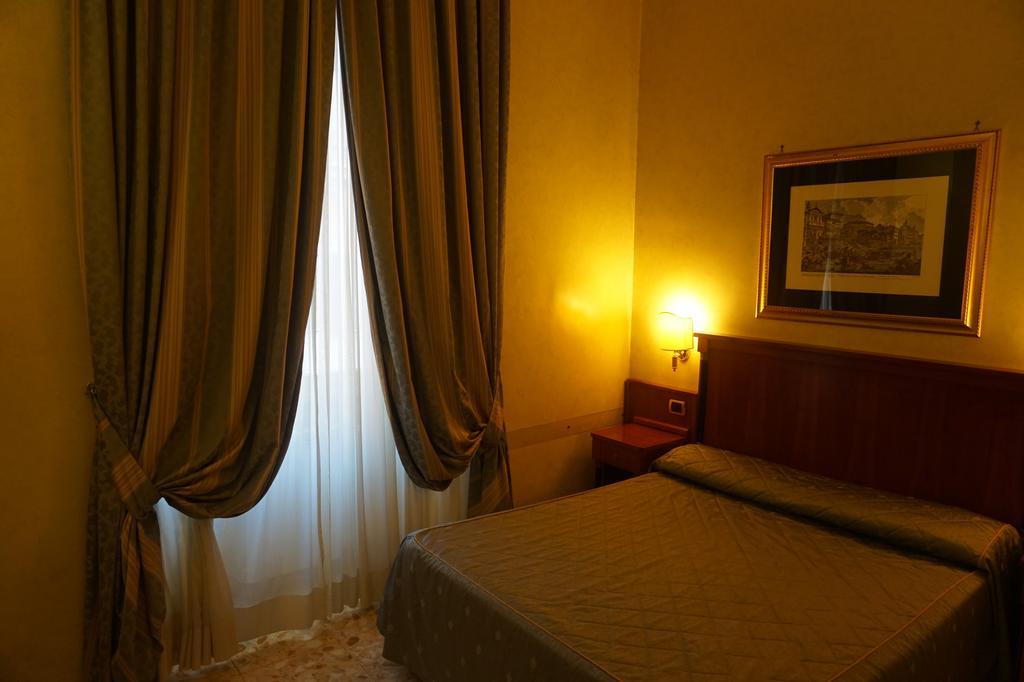 Hotell Miami 3*